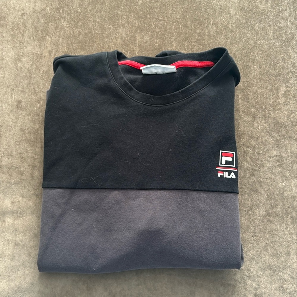 FILA long sleeve crew neck sweatshirt. Black/gray two-tone design. Size- XL